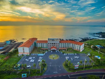 Jeju Ilsung Beach Condo Hotel in zona Dolgeobugi Suseok Bakmulkwan