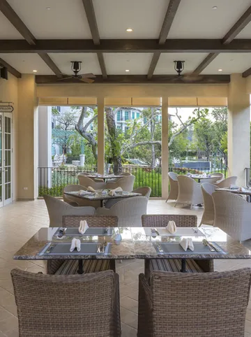 รูปภาพของยู เขาใหญ่