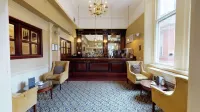 Macdonald Burlington Hotel - ที่มีบาร์