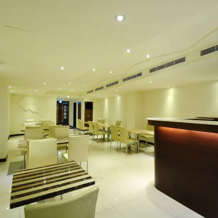 Bravo Hotel Отели рядом с достопримечательностью «Тай Чун Парк»