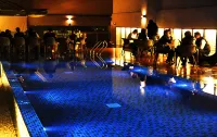 Tsun-Huang Hotel - piscina