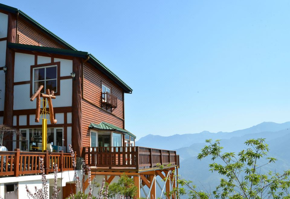 4. 딘다이 글래스 ..