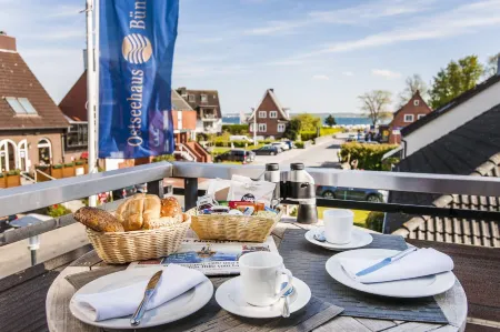 Büngers Apartment-Hotel Mit Gartensauna - Modern, gemütlich Und Strandnah Отели в г. Лабё