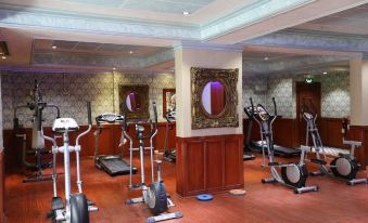 Capital O 125 Moon Plaza Hotel