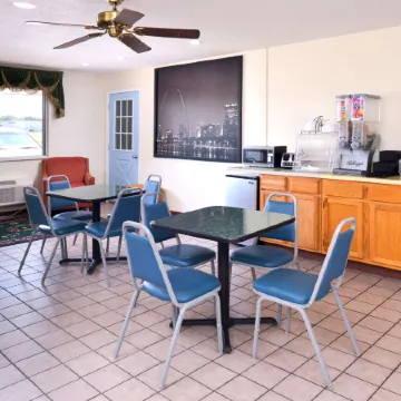 Americas Best Value Inn Sullivan