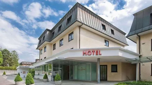 호텔 셰플후어 Karlsdorf-Neuthard 호텔