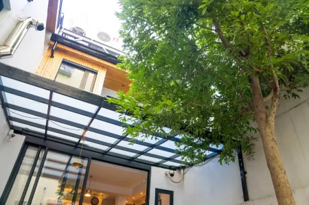 Tree House Отели рядом с достопримечательностью «Zheng Chenggong Ancestral Temple»