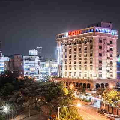 아우라 호텔 Hotel Exterior