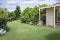 Bellevue Bed & Breakfast Hotels near Maritime Reserve