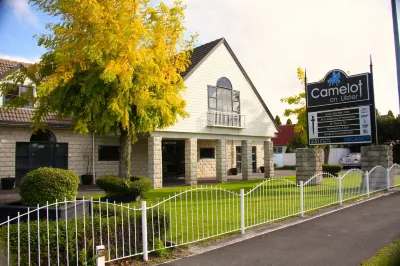 Camelot on Ulster Hotels in Hamilton