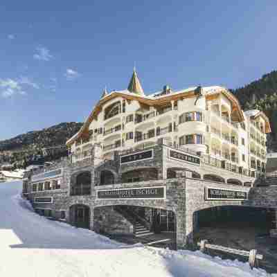 Schlosshotel Ischgl 5-Sterne Superior Hotel Exterior