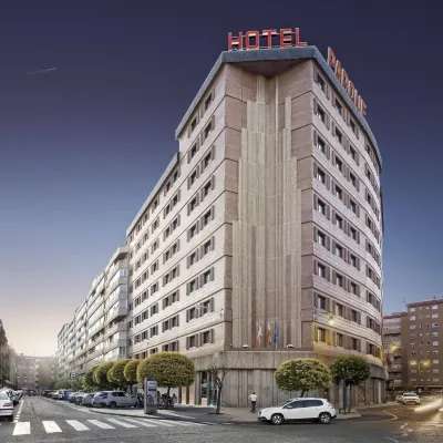 Hotel Zentral Parque Hotels near Teatro Calderon de la Barca