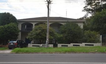 Warrawong Holiday Big Home