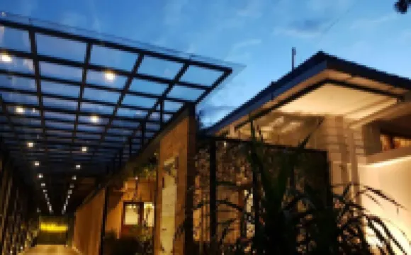 Beehive Boutique Hotel