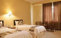 Borneo Emerald Hotel Hotels near Matahari Ketapang