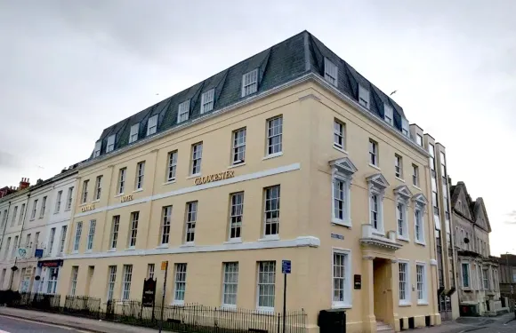 格勞斯特中心酒店