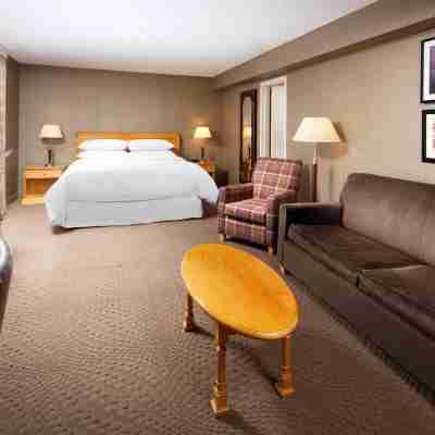 Sheraton Cleveland Airport Hotel Rooms