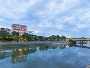 River Suites Hoi An