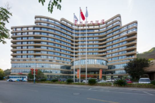 Oriental Hotel (Kaihua Linhu Road)