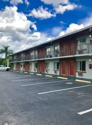 Red Carpet Inn Kissimmee Kissimmee Updated 22 Room Price Reviews Deals Trip Com