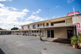 A&A Lodge Motel