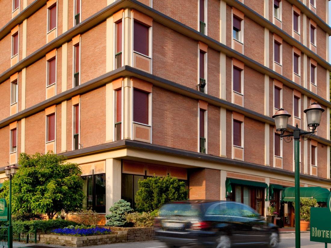 Hotel Ambasciatori-Brescia Updated 2022 Room Price-Reviews & Deals |  Trip.com