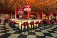 Renaissance Lucerne Hotel - 5-Star