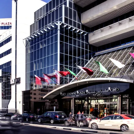 Crowne Plaza DUBAI - DEIRA by IHG Отели рядом с достопримечательностью «Торговый центр Al Bustan»