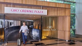 crowne-plaza-changi-airport-an-ihg-hotel