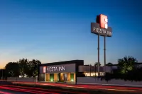 Fiesta Inn San Luis Potosi Glorieta Juarez Hotel dekat Bandara Internasional Ponciano Arriaga