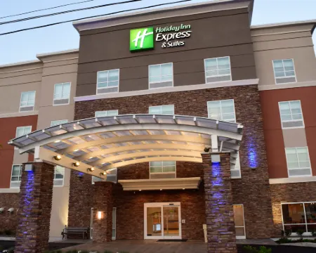 ホリデイ イン エクスプレス & スイーツ イサカ by IHG イサカのホテル