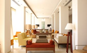 E-Hotel Larnaca Resort & Spa