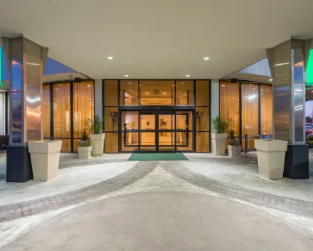 Holiday Inn NEW ORLEANS WEST BANK TOWER by IHG Hotels in Terrytown