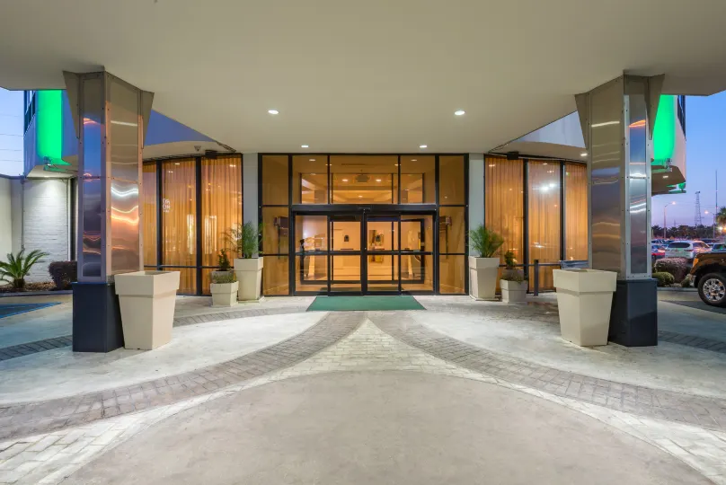 Holiday Inn NEW ORLEANS WEST BANK TOWER by IHG Reviews, Ratings & Guest