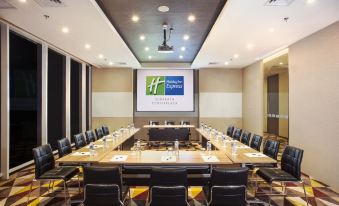 Holiday Inn Express Surabaya Centerpoint