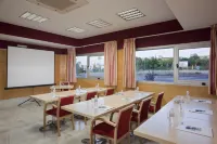 Holiday Inn Express Madrid - Alcobendas Hotels in Alcobendas
