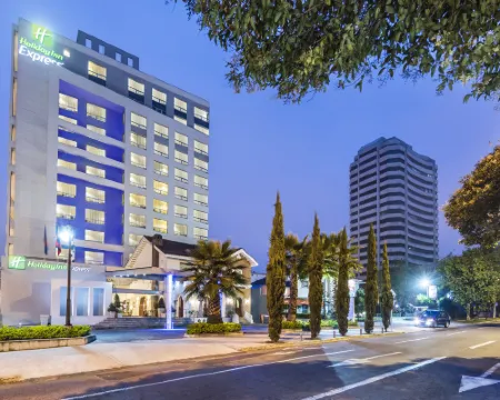 ホリデイ イン エクスプレス キト by IHG キトのホテル