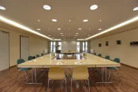 VCH Hotel Greifswald Отели в г. Лубмин