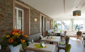 Landhotel Salmen - Housity