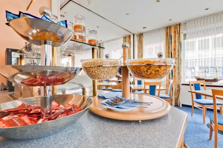 Hotel Hansa Stuttgart City Отели рядом с достопримечательностью «Озеро Берен»