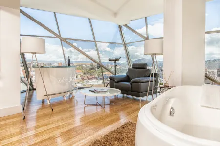 TRYP by Wyndham Cuenca Zahir