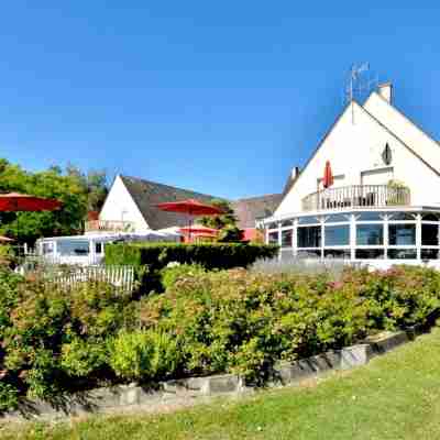 Les Terrasses de Saumur - Hôtel & Appartements - Restaurant & Spa (Logis) Hotel Exterior