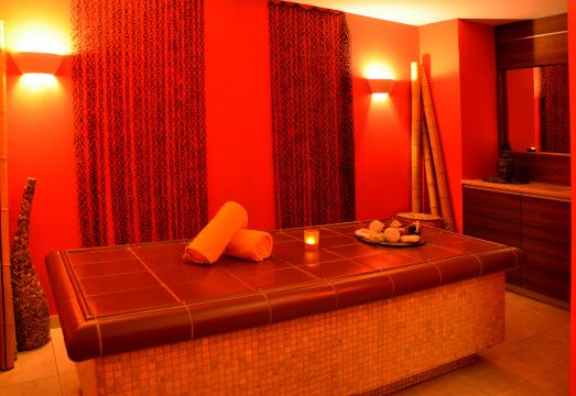 켐핀스키 호텔 그랜드 아레나