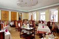 Logis Hôtel & Restaurant des Lacs Hoteles en Raon-l'Étape