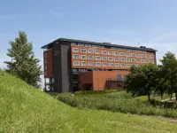 Van der Valk Hotel Den Haag Hotels near Laak