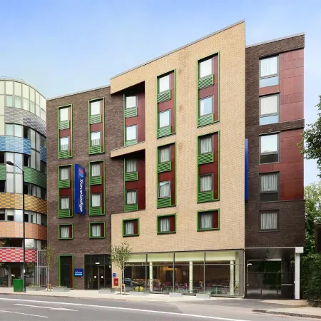 Travelodge London Finsbury Park hotel Отели рядом с достопримечательностью «Хайбери»