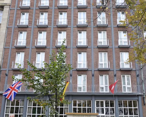 Kleinhuis Hotel Baseler Hof Hamburg Hôtels à proximité de : Stade de tennis Am Rothenbaum