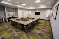 Staybridge Suites Miamisburg by IHG Các khách sạn ở Miamisburg