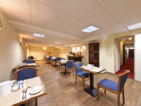 โรงแรม ลีโอเน็ต โรงแรมในโคโลญ