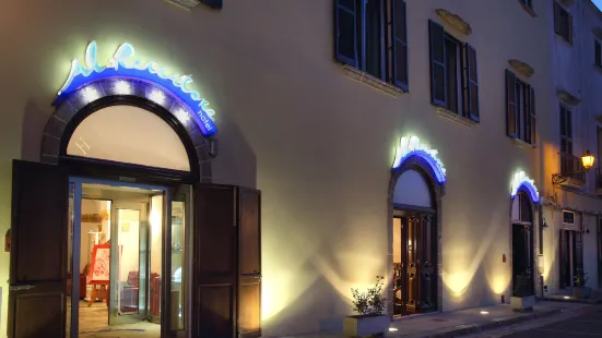 Al Pescatore Hotel & Restaurant